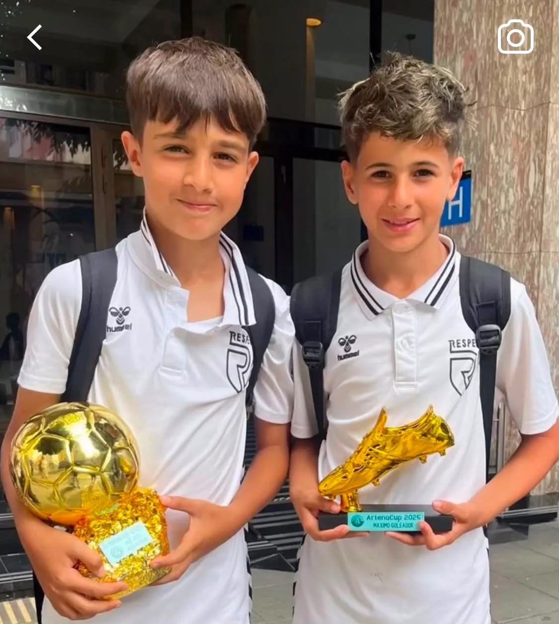 Jugadores, entrenadores y comunidad de Respect Academy — 35